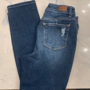 Judy Blue High Waisted Boyfriend Fit Jeans size 7 / 28 dark distressed